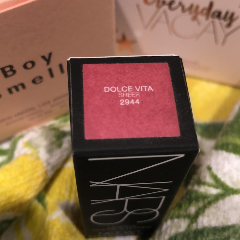 Beauty Bundle - Picture 8 of 10
